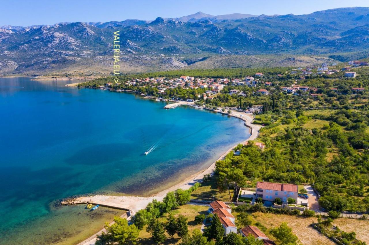 Beach House Valerija Рованьска Екстер'єр фото